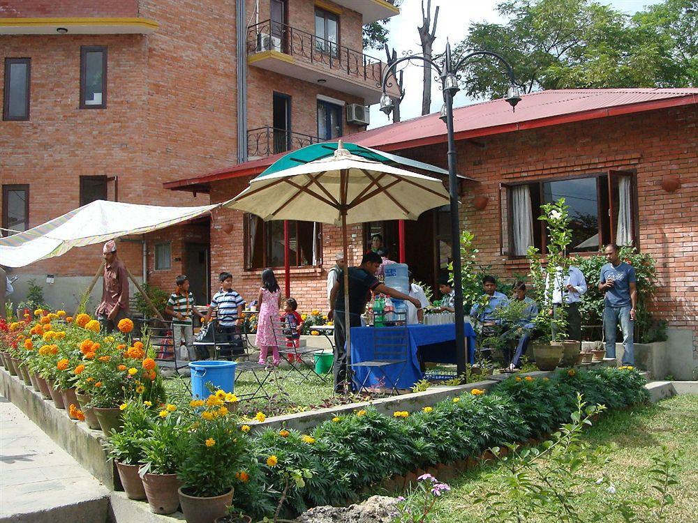 Royal Astoria Hotel Kathmandu Buitenkant foto