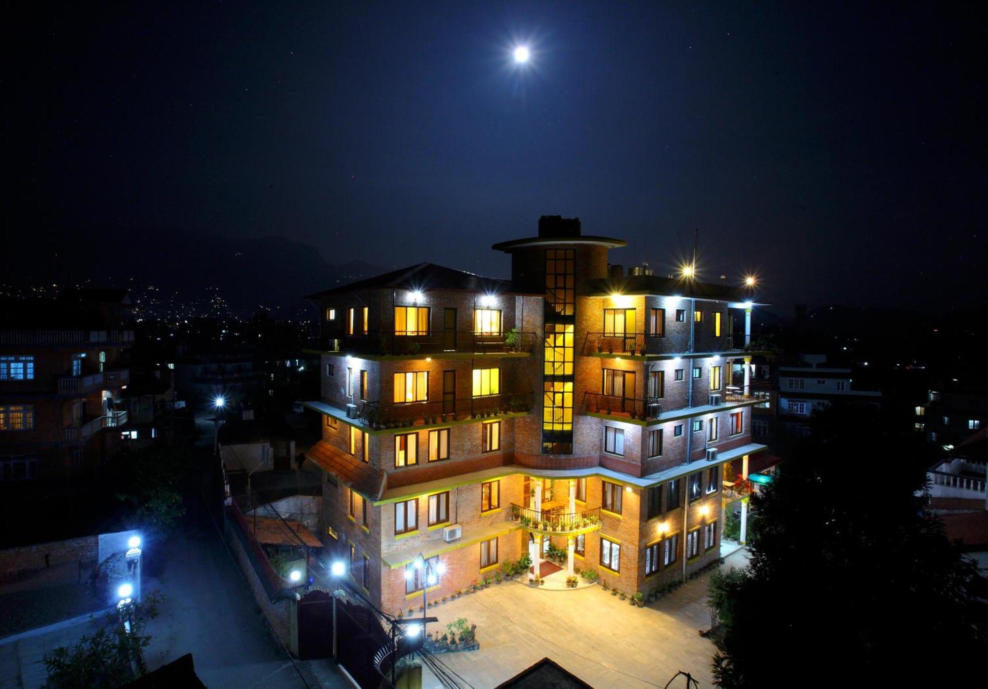 Royal Astoria Hotel Kathmandu Buitenkant foto