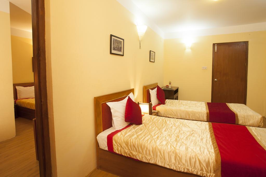 Royal Astoria Hotel Kathmandu Buitenkant foto