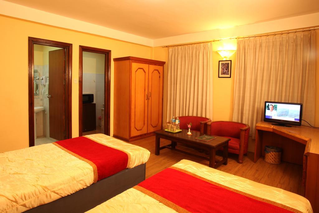 Royal Astoria Hotel Kathmandu Buitenkant foto