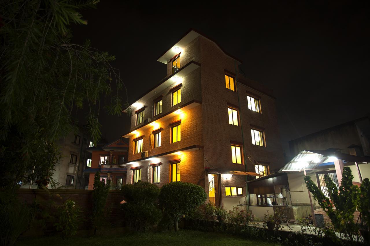 Royal Astoria Hotel Kathmandu Buitenkant foto