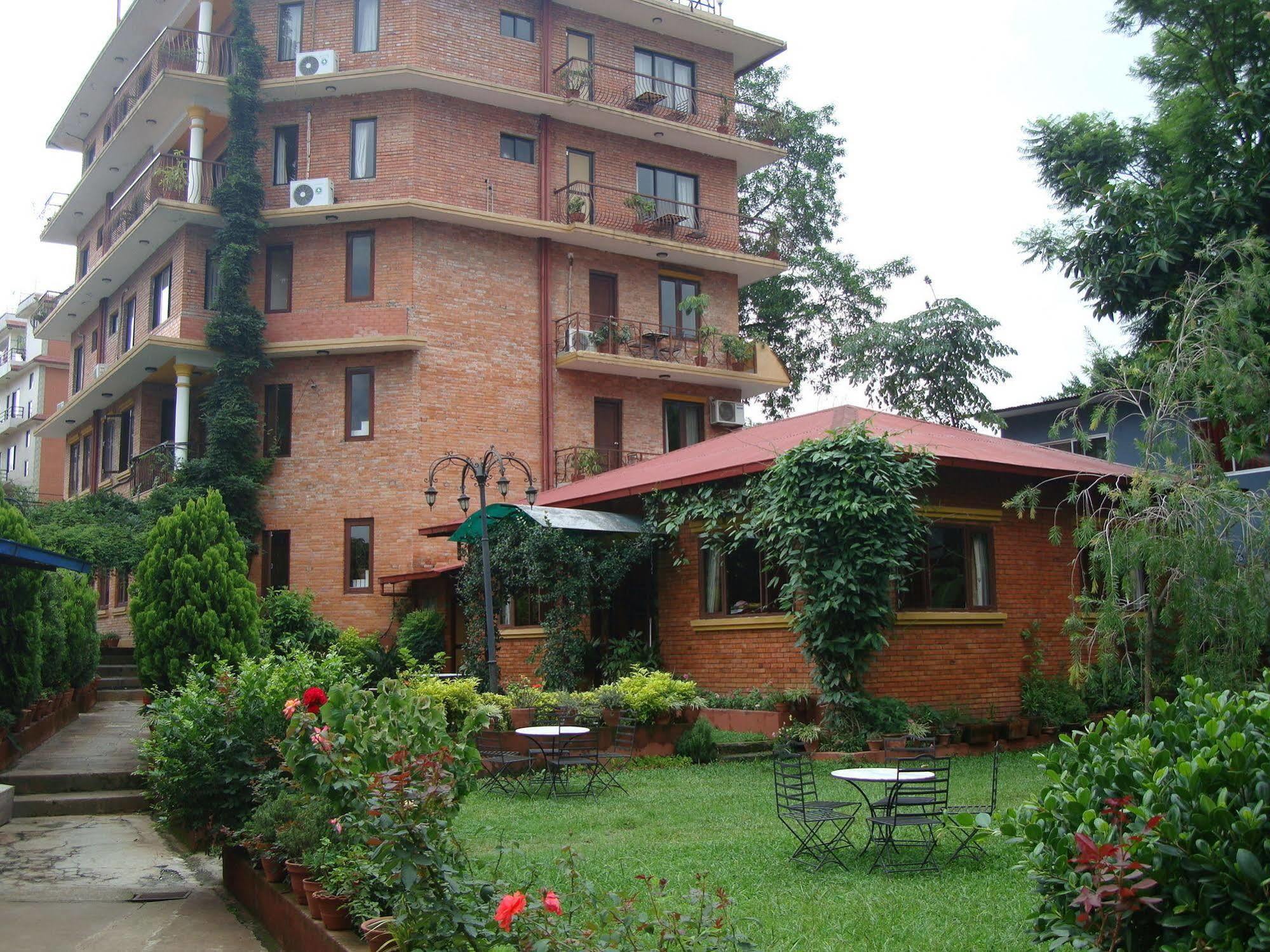 Royal Astoria Hotel Kathmandu Buitenkant foto