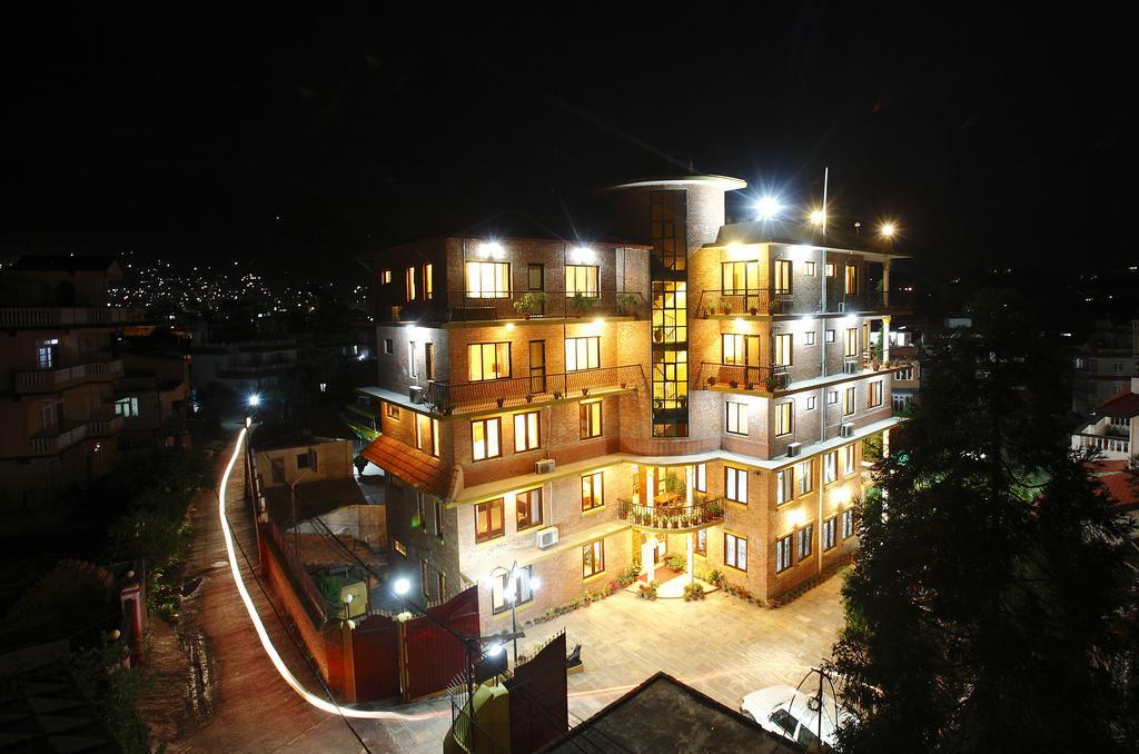 Royal Astoria Hotel Kathmandu Buitenkant foto