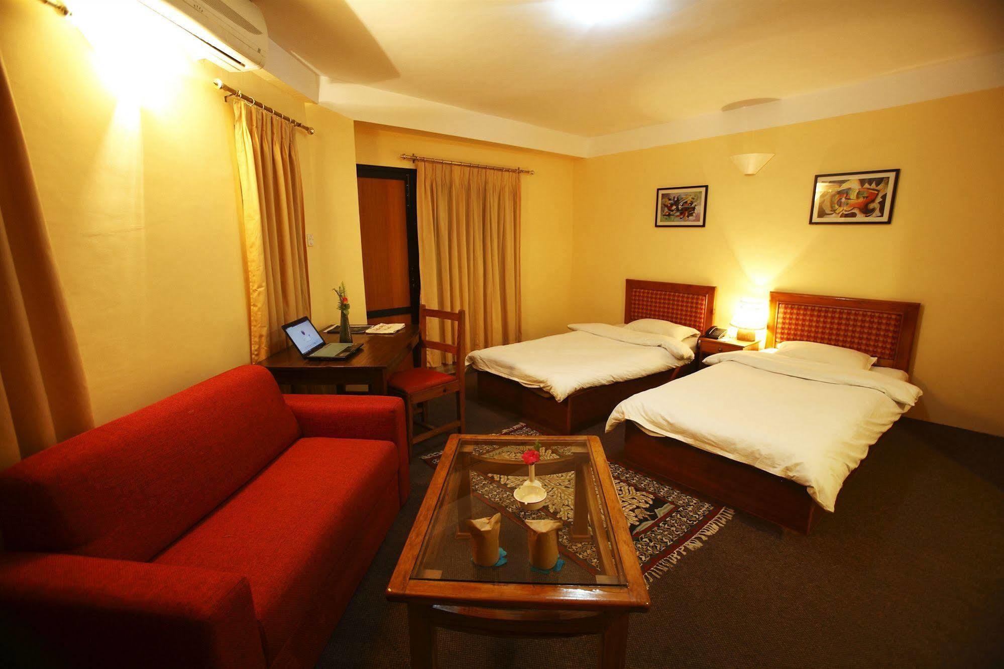 Royal Astoria Hotel Kathmandu Buitenkant foto